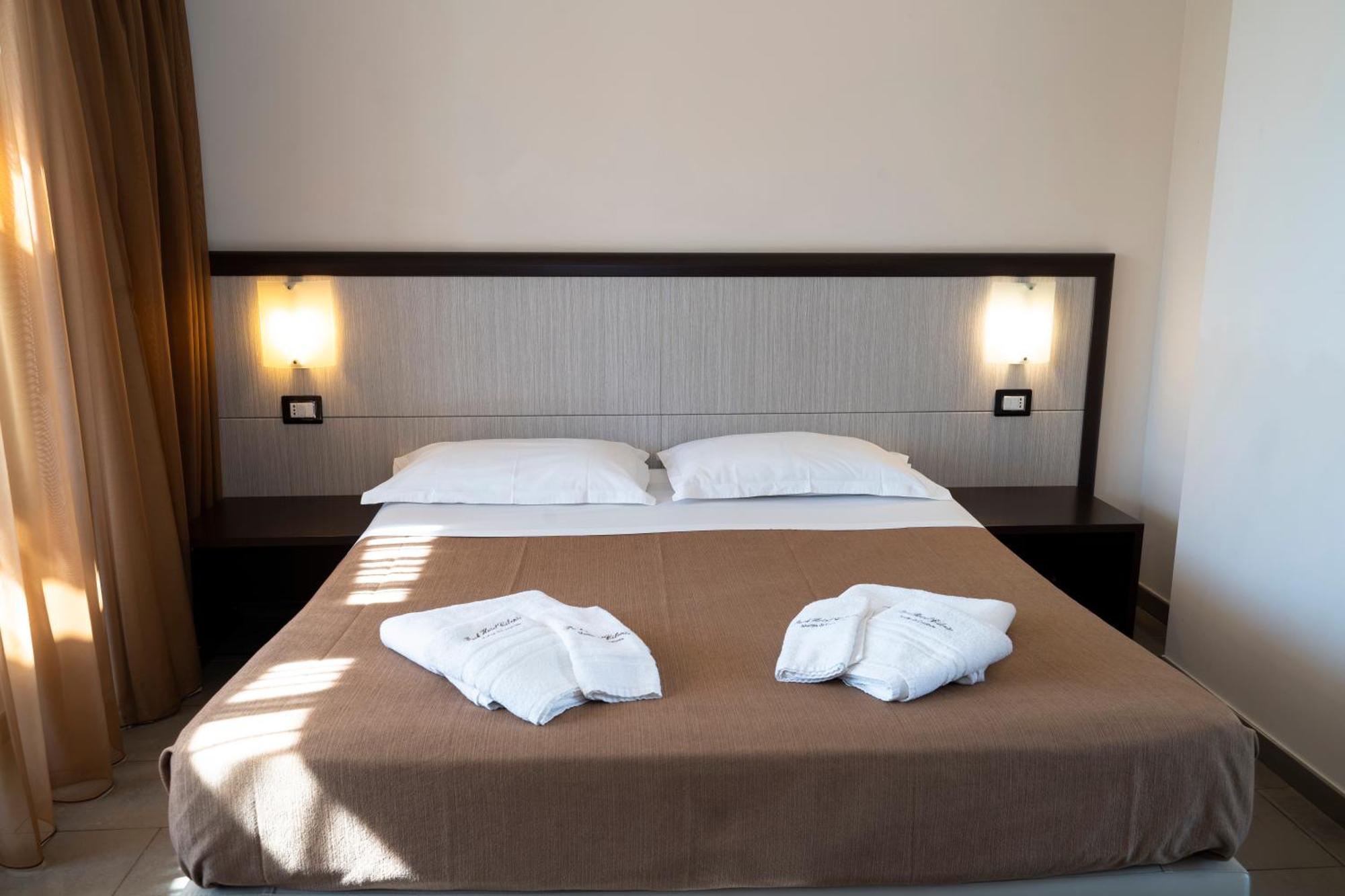 Park Hotel Cilento Marina di Camerota Extérieur photo